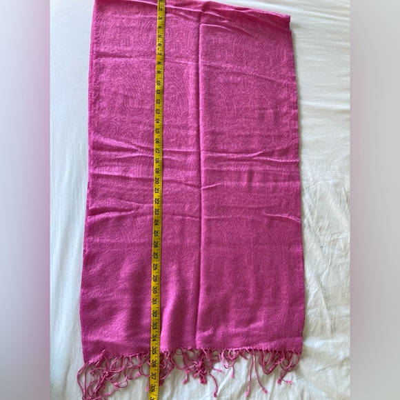 Hot Pink Pashmina Shawl Scarf Cashmere & wool blend. 70”x24” - Picture 2 of 6